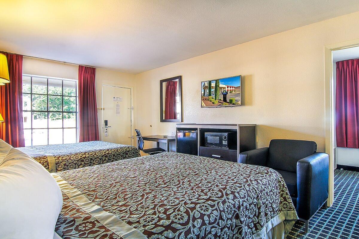 Days Inn By Wyndham Market Center Dallas Love Field Εξωτερικό φωτογραφία
